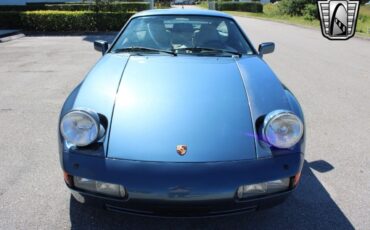 Porsche-928-Coupe-1989-Blue-White-169733-2