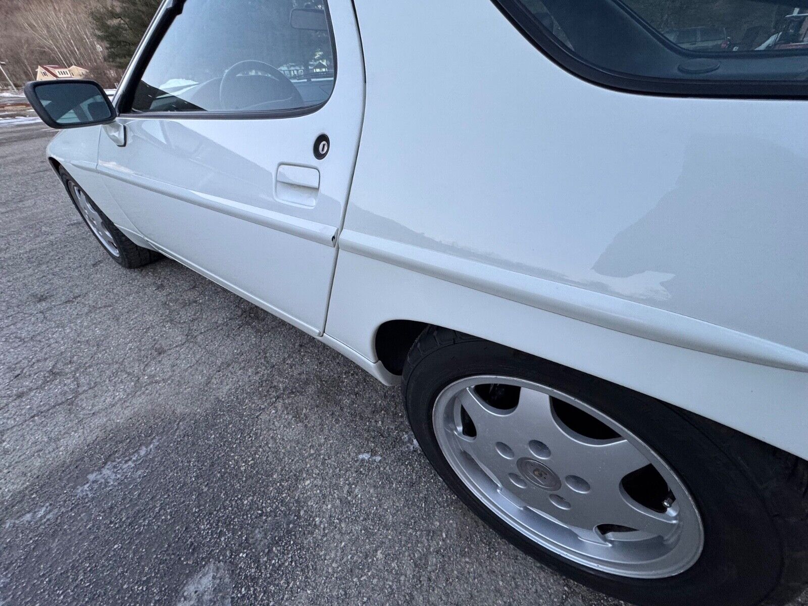 Porsche-928-Coupe-1991-White-Black-137760-15