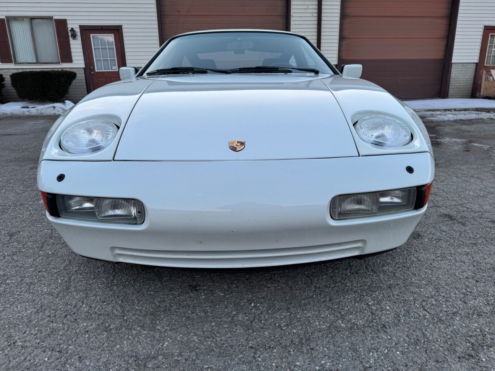 Porsche-928-Coupe-1991-White-Black-137760-2