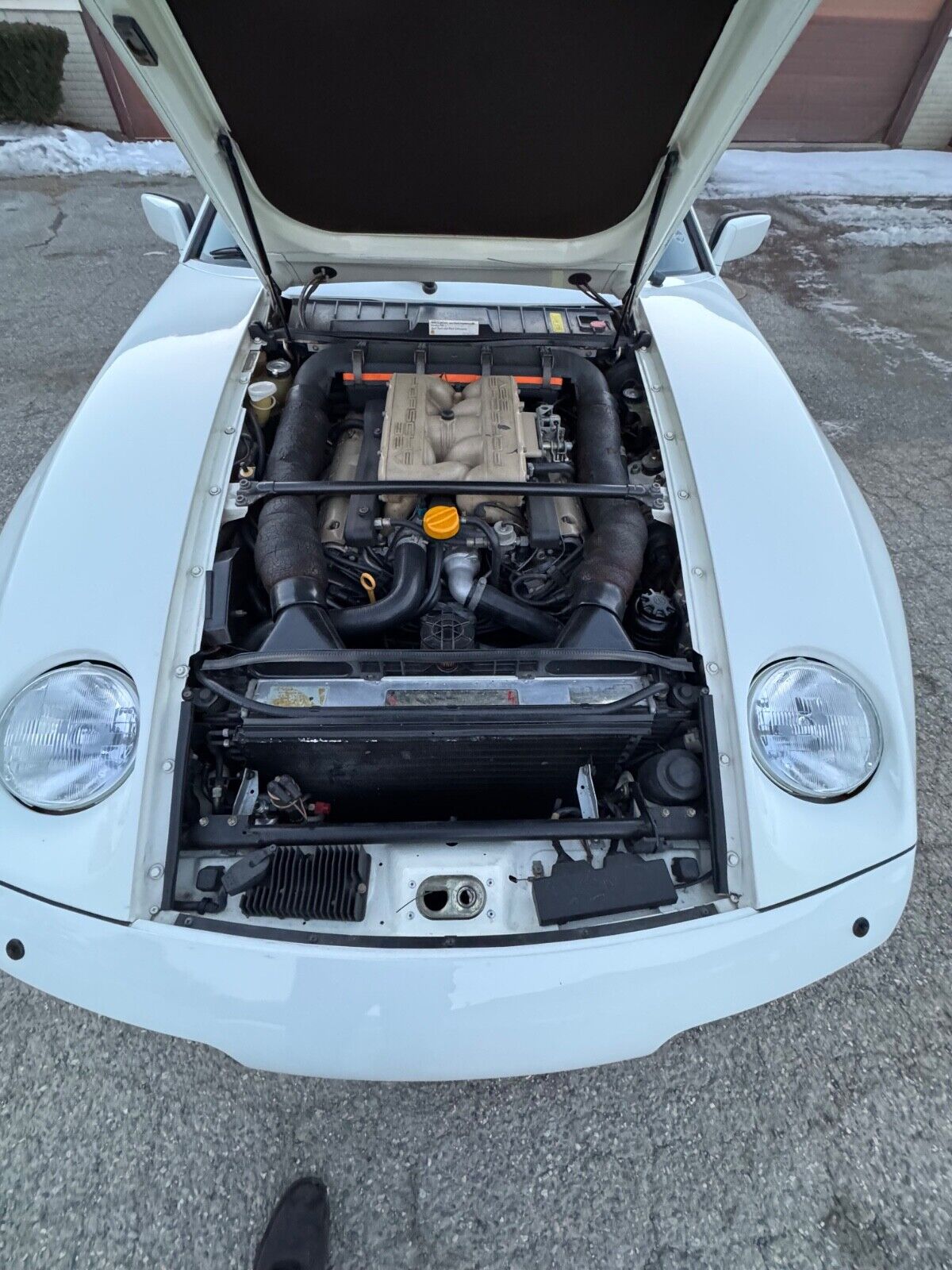 Porsche-928-Coupe-1991-White-Black-137760-28