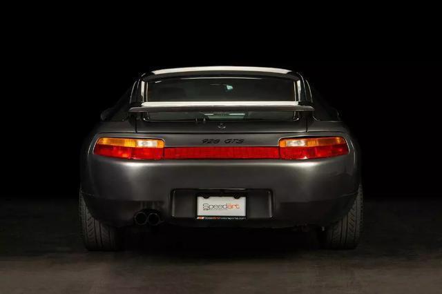 Porsche-928-Coupe-1993-Gray-Black-38558-2