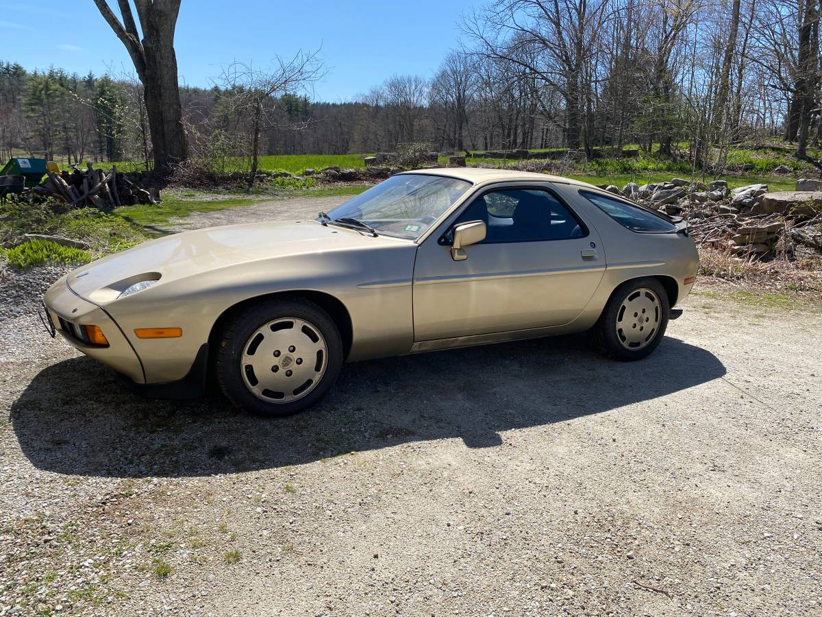 Porsche-928s-1984-75639-1