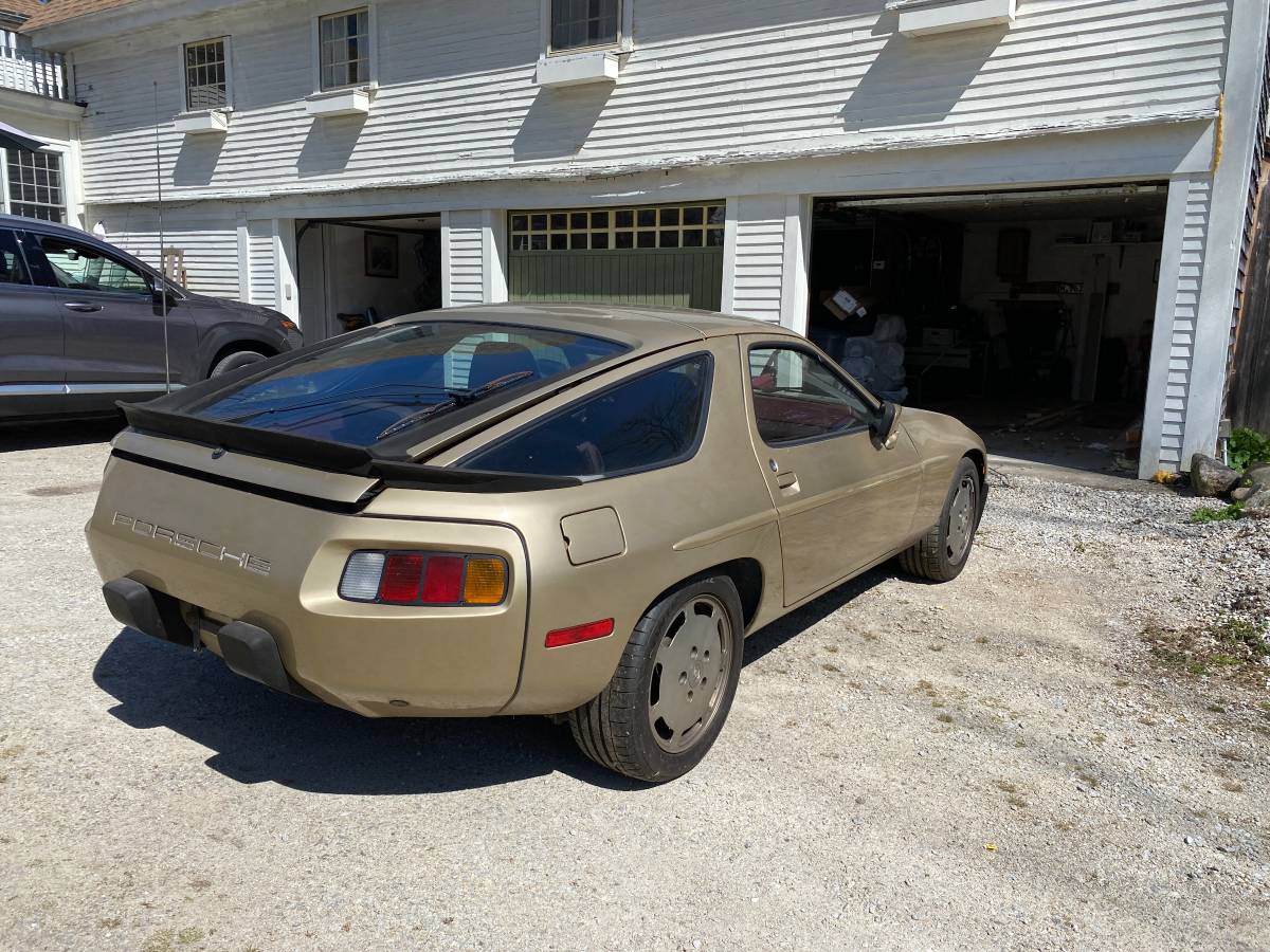 Porsche-928s-1984-75639