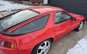 Porsche-928s-1984-red-165762-2