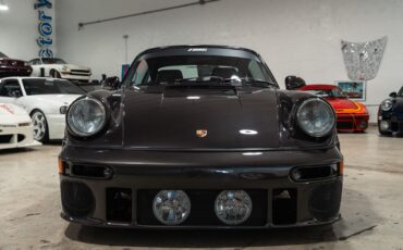 Porsche-930-Coupe-1977-Gray-Black-111045-5