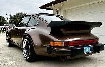 Porsche-930-Coupe-1978-Brown-58603-6