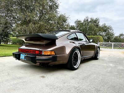 Porsche-930-Coupe-1978-Brown-58603-8