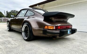 Porsche-930-Coupe-1978-Brown-58603-9