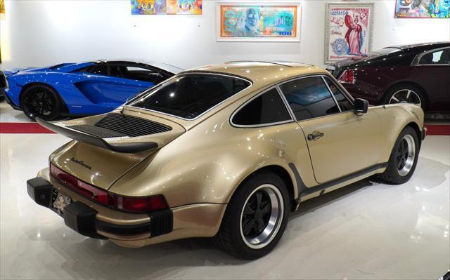 Porsche-930-Turbo-Carrera-1977-172456-6