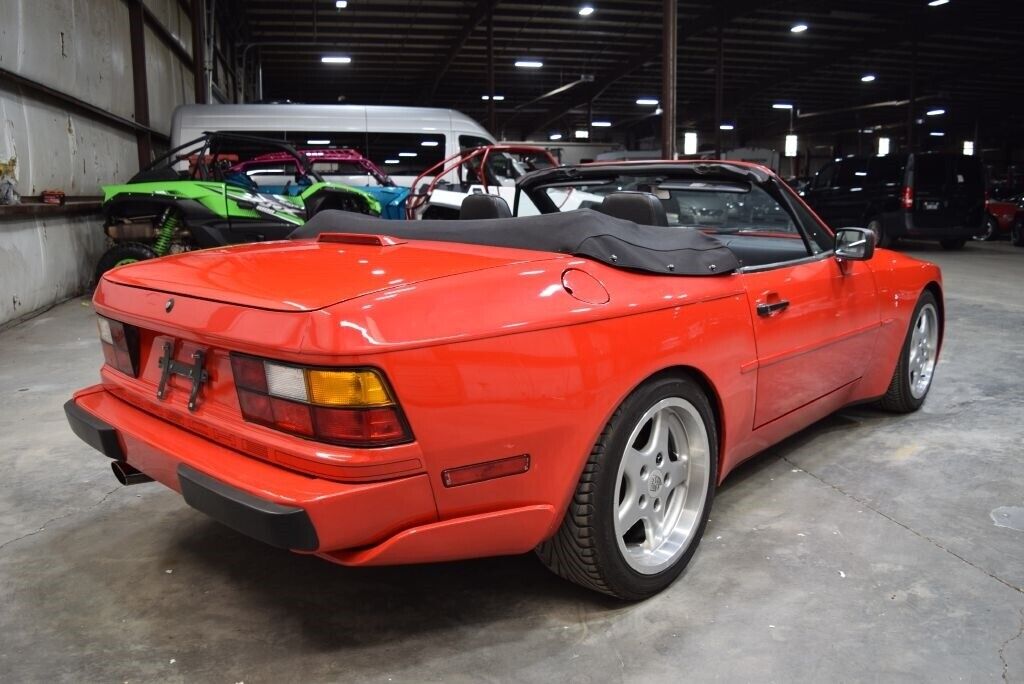 Porsche-944-Cabriolet-1990-Red-Black-90999-4