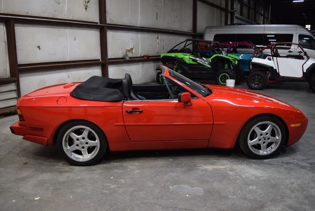 Porsche-944-Cabriolet-1990-Red-Black-90999-6