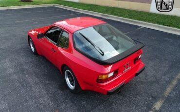 Porsche-944-Coupe-1983-Red-Black-94921-5