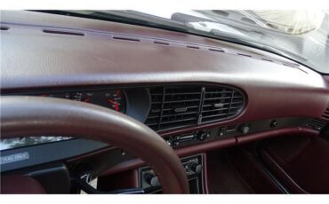 Porsche-944-Coupe-1986-White-Burgundy-72420-20