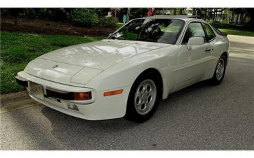 Porsche-944-Coupe-1986-White-Burgundy-72420-6