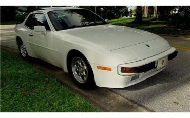 Porsche-944-Coupe-1986-White-Burgundy-72420-7