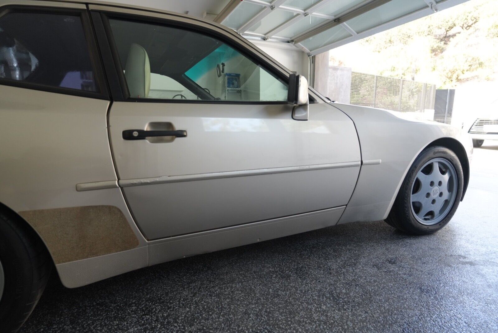 Porsche-944-Coupe-1989-Beige-Tan-99615-19