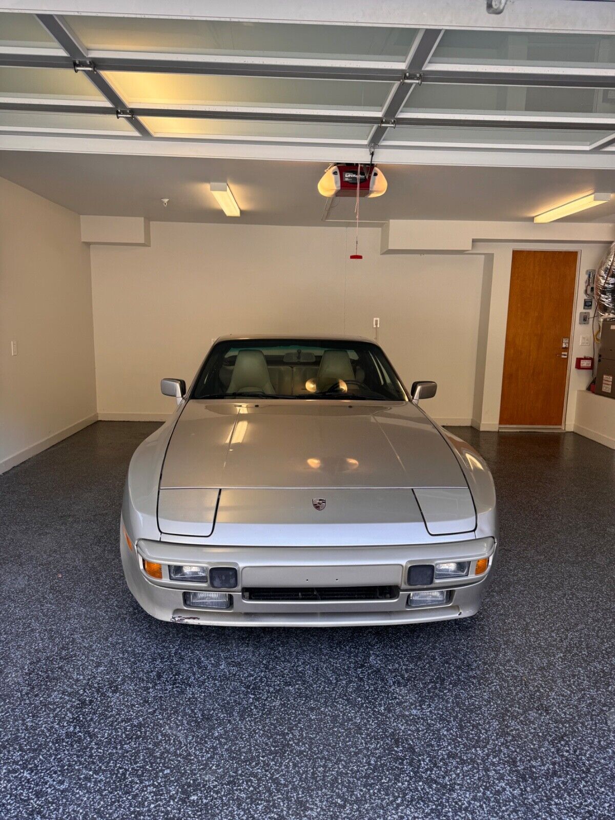 Porsche-944-Coupe-1989-Beige-Tan-99615-23