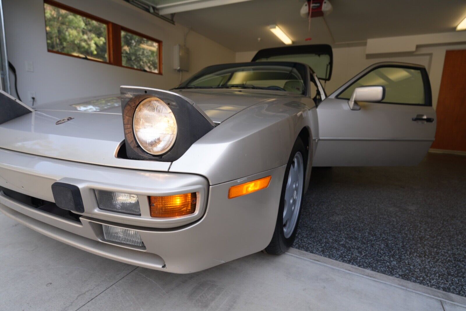 Porsche-944-Coupe-1989-Beige-Tan-99615-3