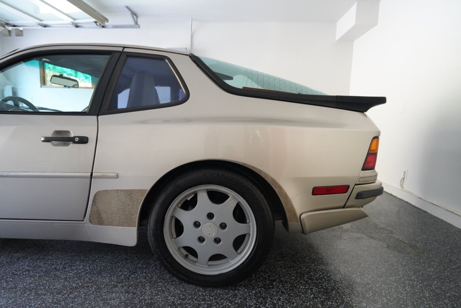 Porsche-944-Coupe-1989-Beige-Tan-99615-7