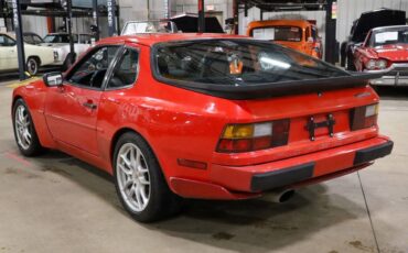 Porsche-944-Coupe-1989-Red-Black-195831-5