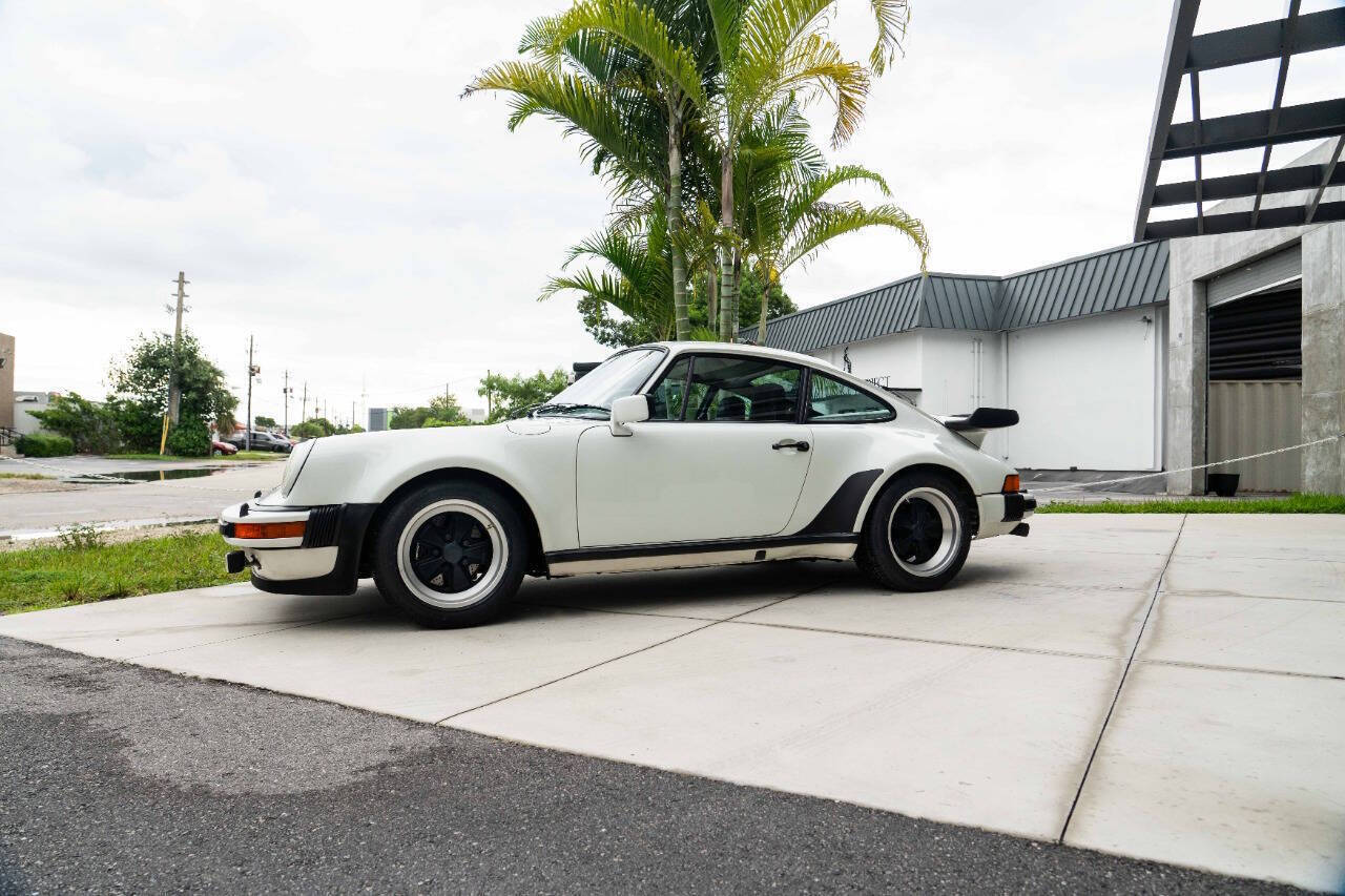 Porsche-Turbo-Coupe-1978-White-Brown-9363-1