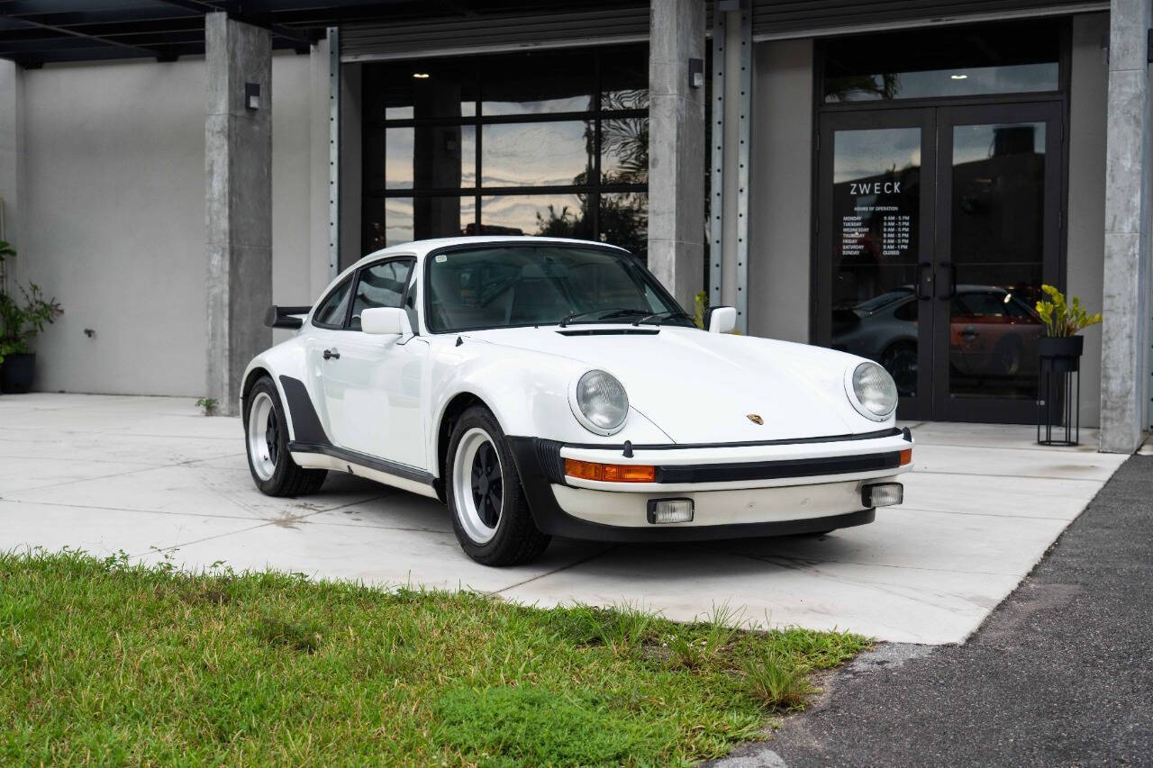 Porsche-Turbo-Coupe-1978-White-Brown-9363-5