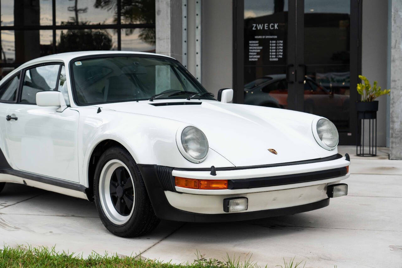 Porsche-Turbo-Coupe-1978-White-Brown-9363-6