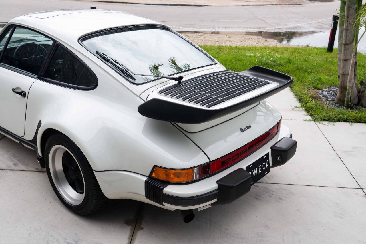 Porsche-Turbo-Coupe-1978-White-Brown-9363-8