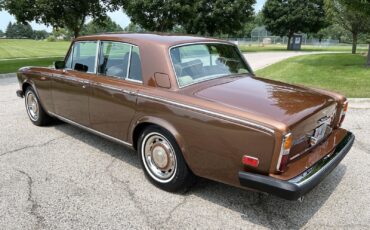 Rolls-Royce-Bentley-T2-1980-2-tone-Nutmeg-over-Walnut-Chocolate-Connolly-hides-59868-10