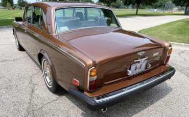 Rolls-Royce-Bentley-T2-1980-2-tone-Nutmeg-over-Walnut-Chocolate-Connolly-hides-59868-11