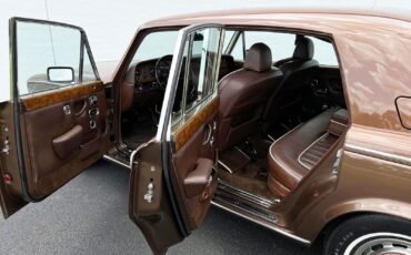 Rolls-Royce-Bentley-T2-1980-2-tone-Nutmeg-over-Walnut-Chocolate-Connolly-hides-59868-18