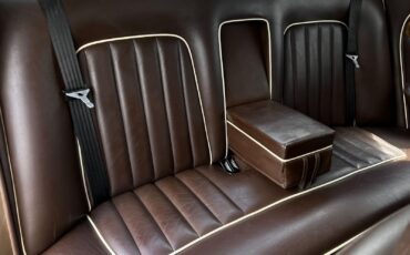 Rolls-Royce-Bentley-T2-1980-2-tone-Nutmeg-over-Walnut-Chocolate-Connolly-hides-59868-24