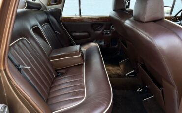 Rolls-Royce-Bentley-T2-1980-2-tone-Nutmeg-over-Walnut-Chocolate-Connolly-hides-59868-25