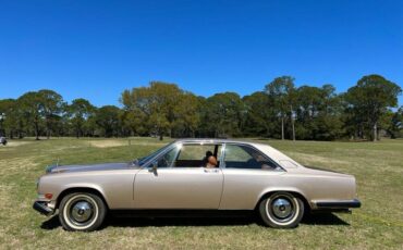 Rolls-Royce-Camargue-1980-Gold-Tan-0-2