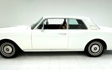 Rolls-Royce-Corniche-1979-White-Biscuit-120701-1