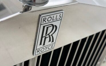 Rolls-Royce-Corniche-1979-White-Biscuit-120701-9