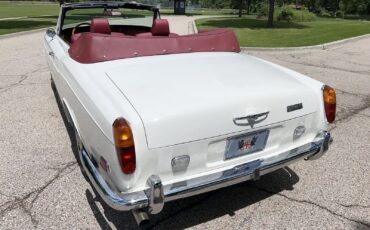 Rolls-Royce-Corniche-Cabriolet-1971-Ivory-Red-38785-15