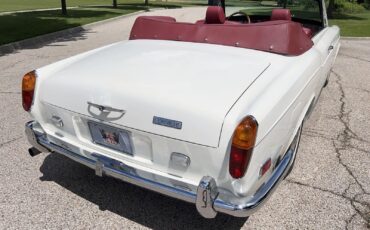 Rolls-Royce-Corniche-Cabriolet-1971-Ivory-Red-38785-18