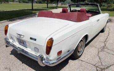 Rolls-Royce-Corniche-Cabriolet-1971-Ivory-Red-38785-19