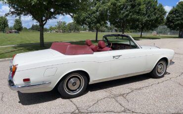 Rolls-Royce-Corniche-Cabriolet-1971-Ivory-Red-38785-21