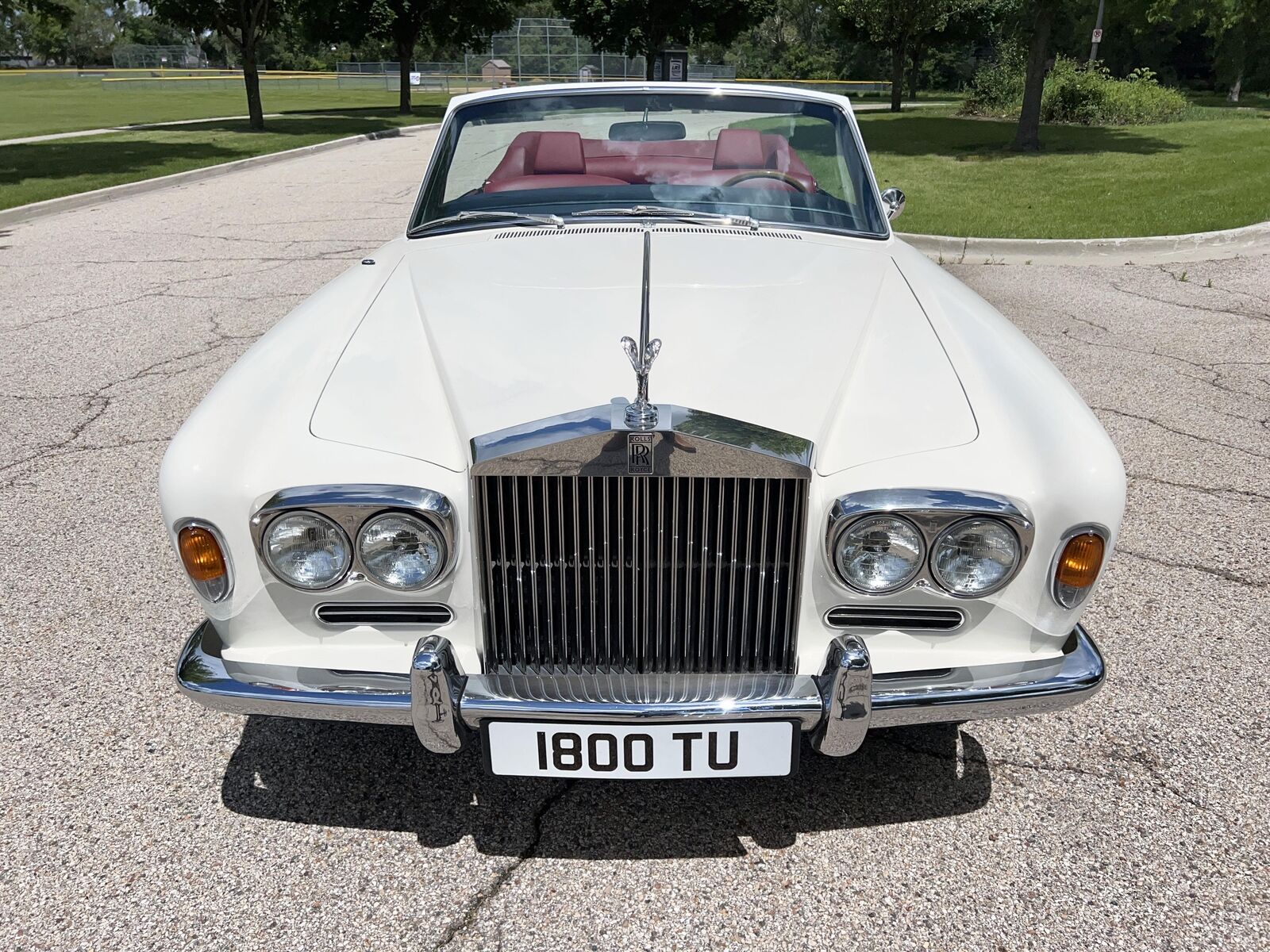 Rolls-Royce-Corniche-Cabriolet-1971-Ivory-Red-38785-5