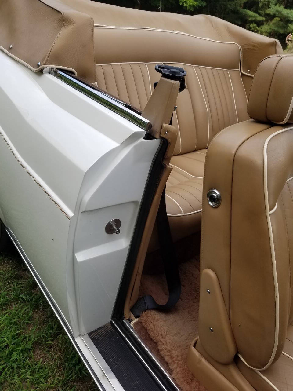 Rolls-Royce-Corniche-Cabriolet-1987-White-Tan-97908-16