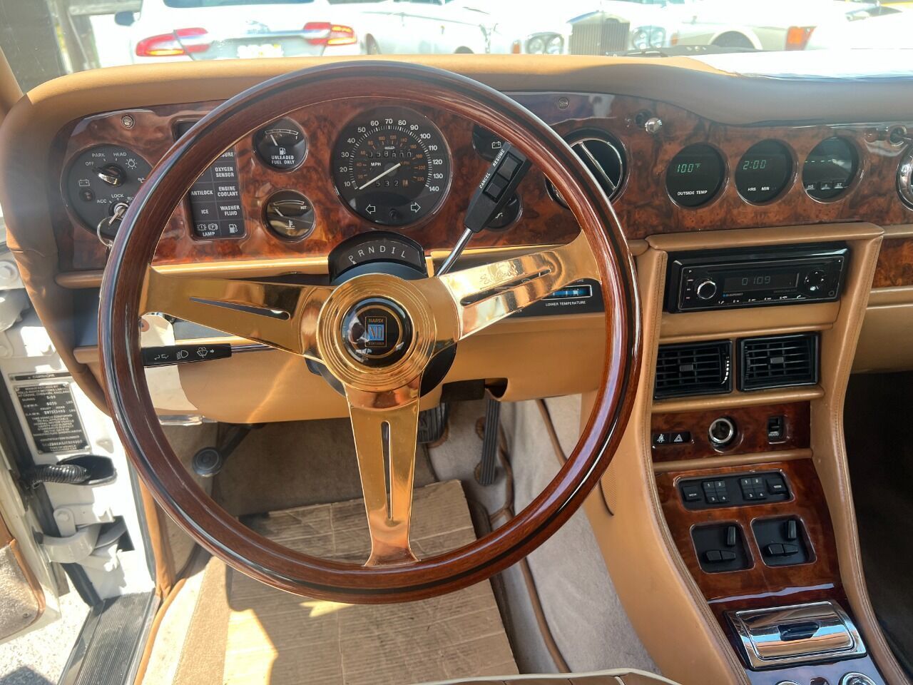 Rolls-Royce-Corniche-Cabriolet-1988-White-Tan-94629-10