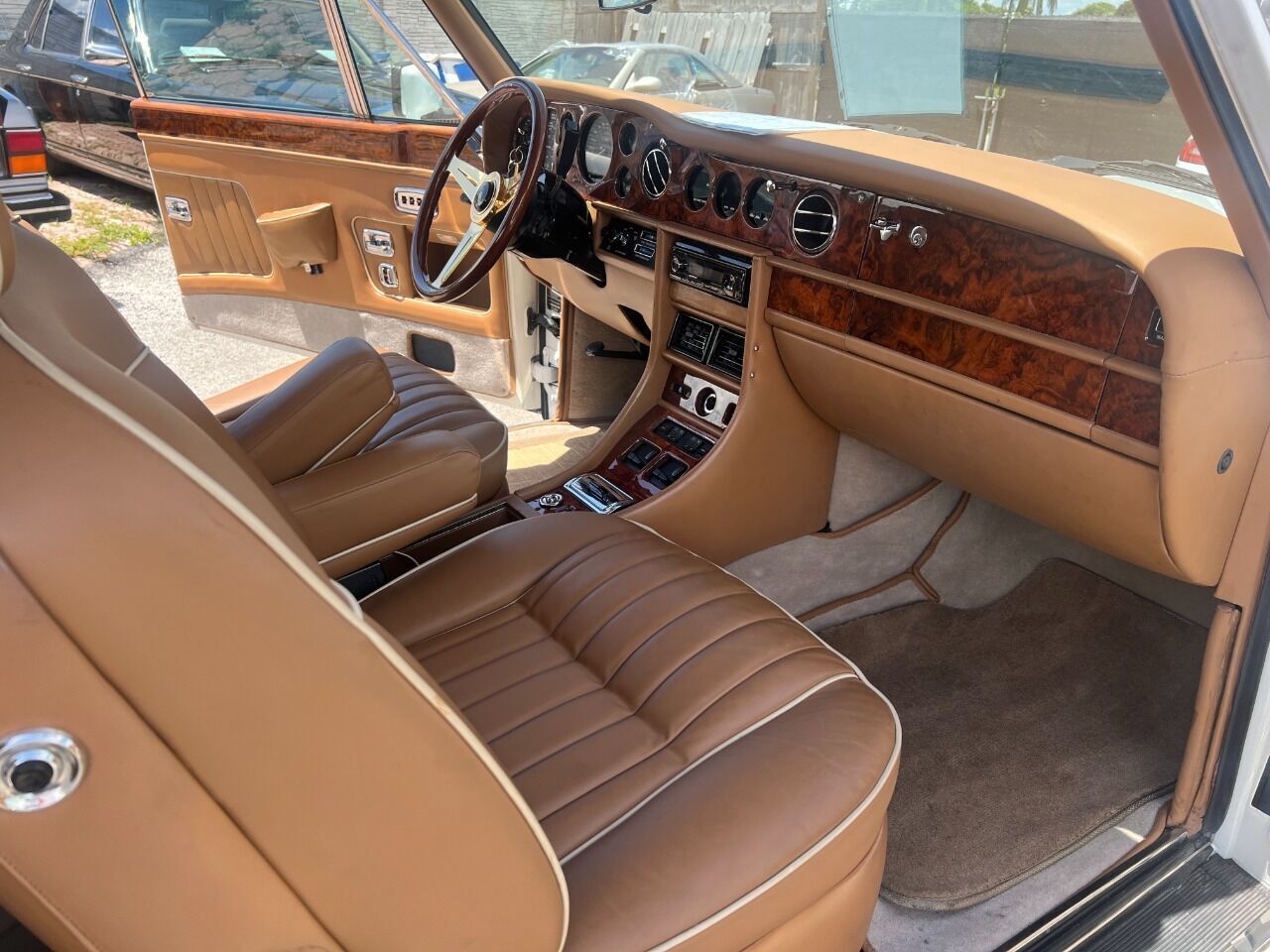 Rolls-Royce-Corniche-Cabriolet-1988-White-Tan-94629-12