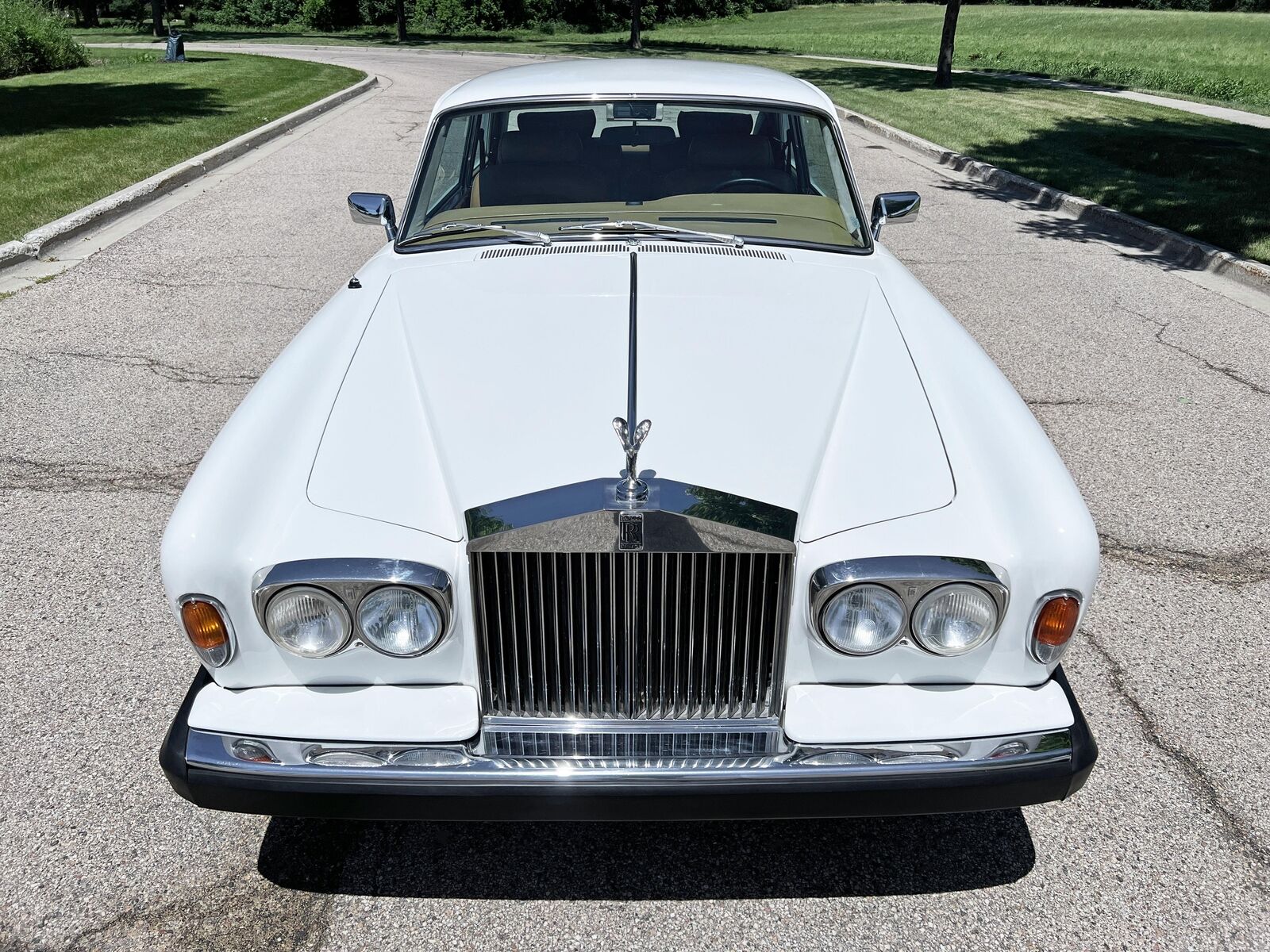 Rolls-Royce-Corniche-Coupe-1979-White-Tan-121505-1