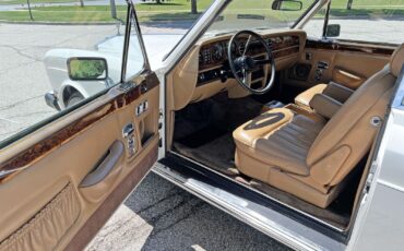 Rolls-Royce-Corniche-Coupe-1979-White-Tan-121505-12