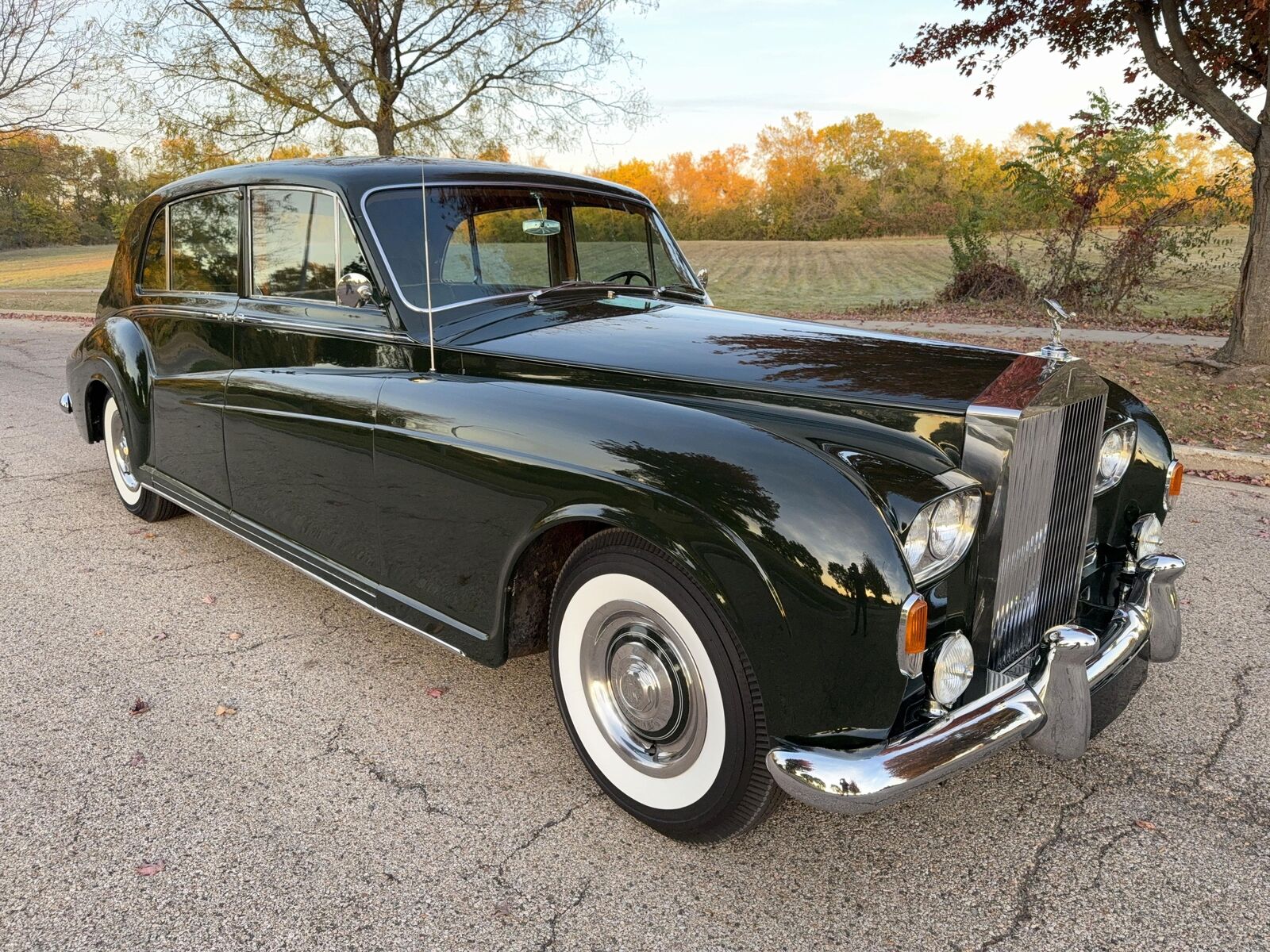 Rolls-Royce-Phantom-1964-Green-Green-12619-1