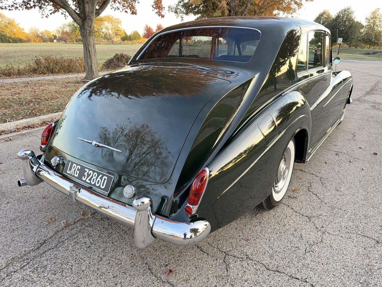 Rolls-Royce-Phantom-1964-Green-Green-12619-14