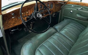 Rolls-Royce-Phantom-1964-Green-Green-12619-25