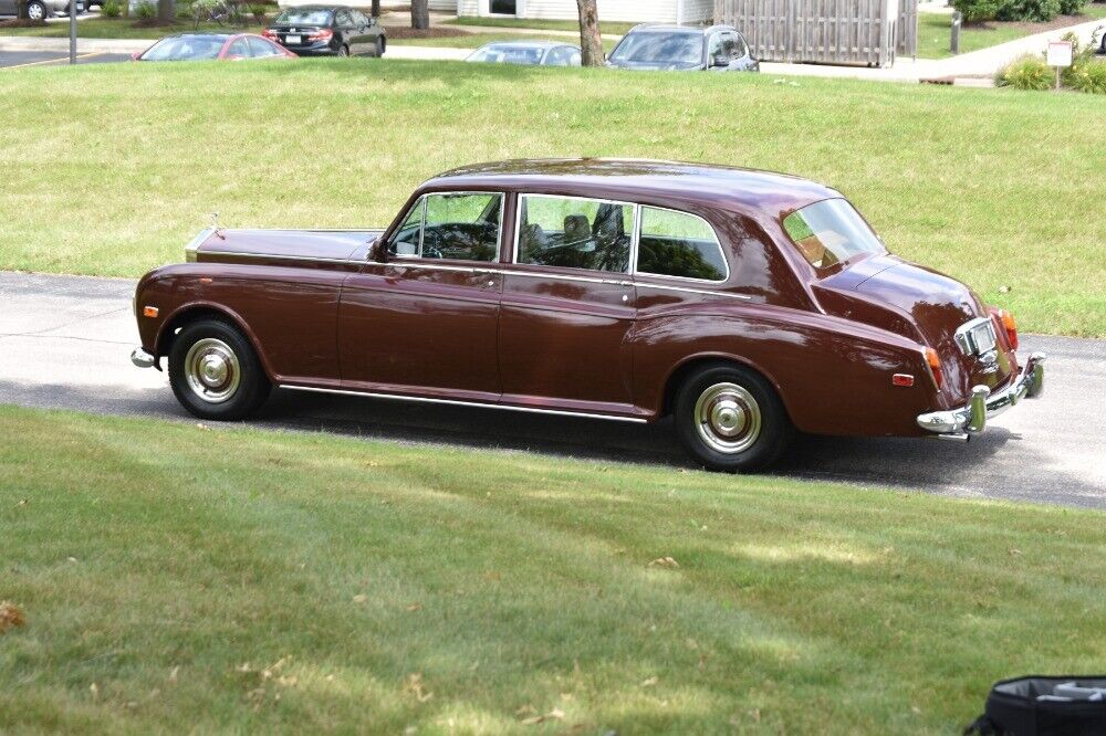 Rolls-Royce-Phantom-VI-1976-Burgundy-Tan-0-5